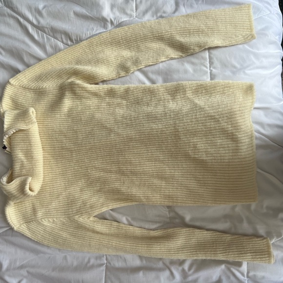 Y2k vintage sweater size small - Picture 2 of 3